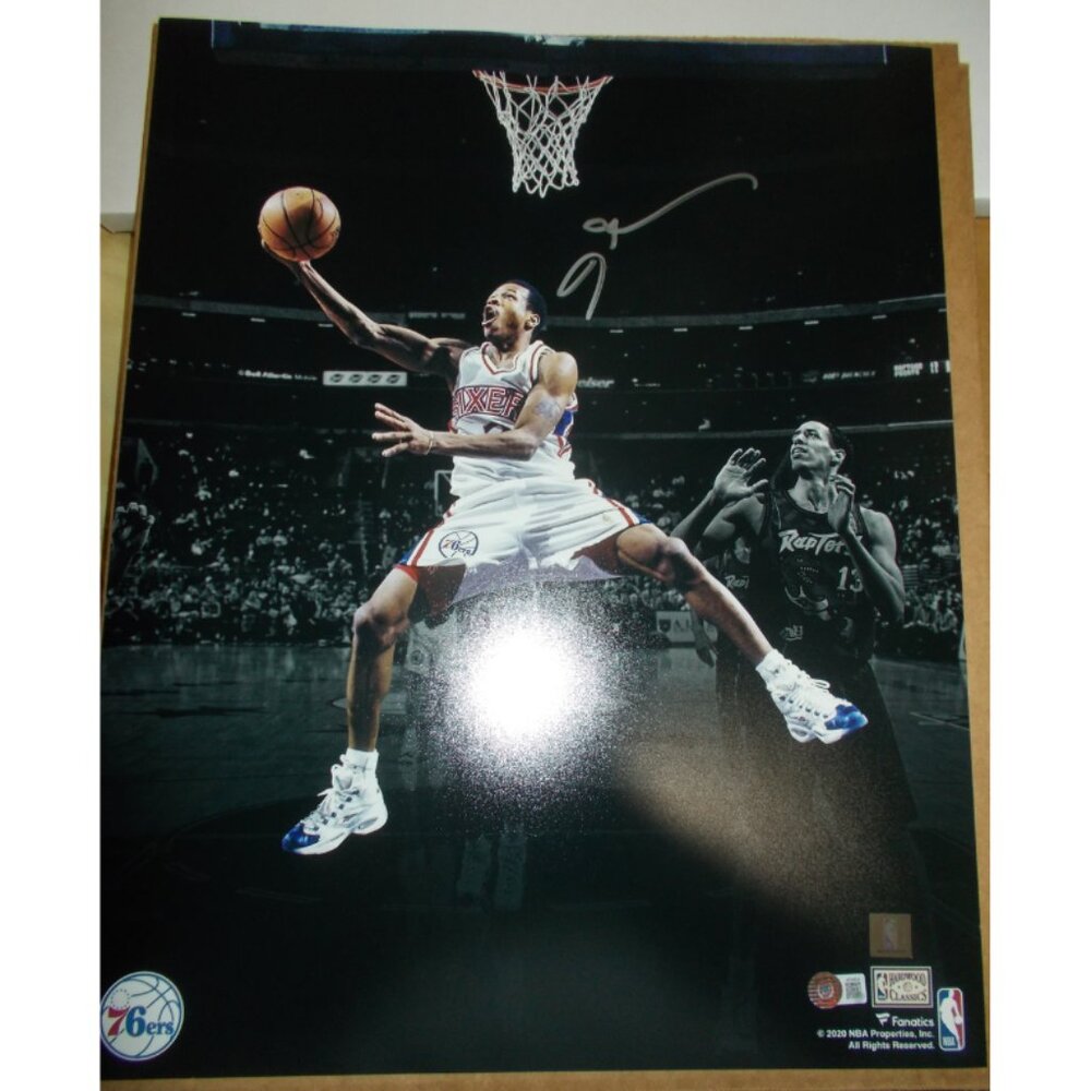 Allen Iverson SIGNED 16x20 Philadelphia 76ers NBA HOF Beckett Witness Authentic.